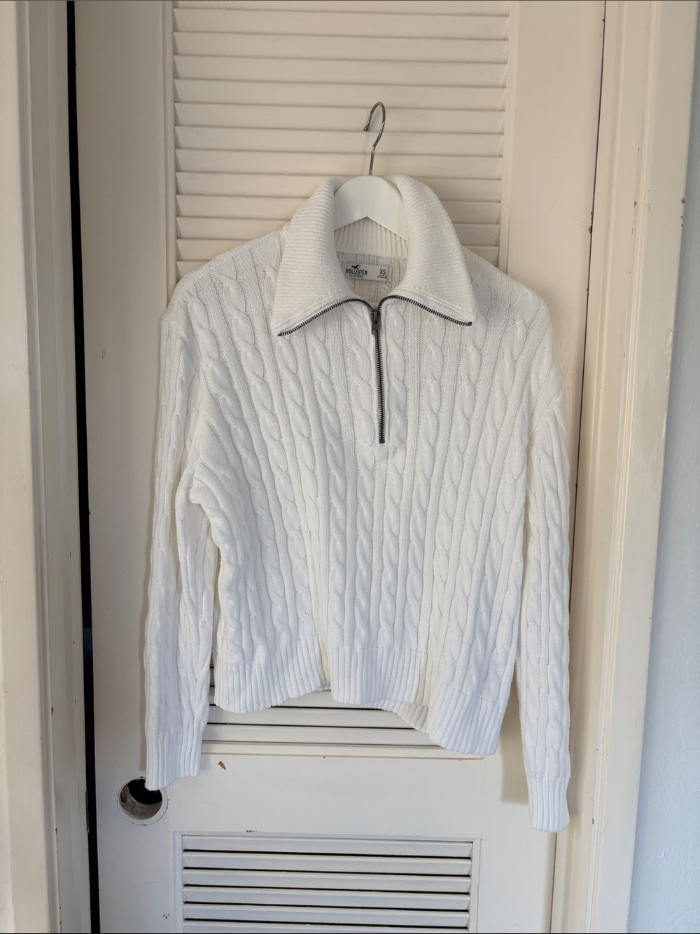 Hollister White half zip Cable-Knit Sweater